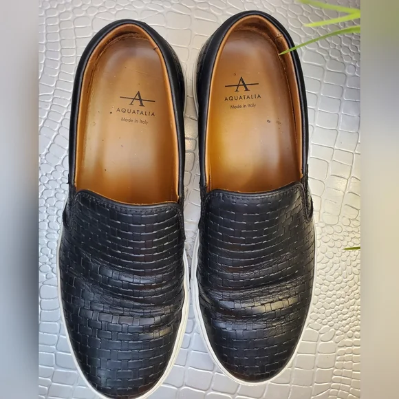 Aquatalia Women's Ashlynn Embossed Slip-On Leather Italy Black Wove Sneakers